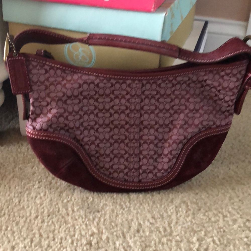 Mini Coach burgundy bags